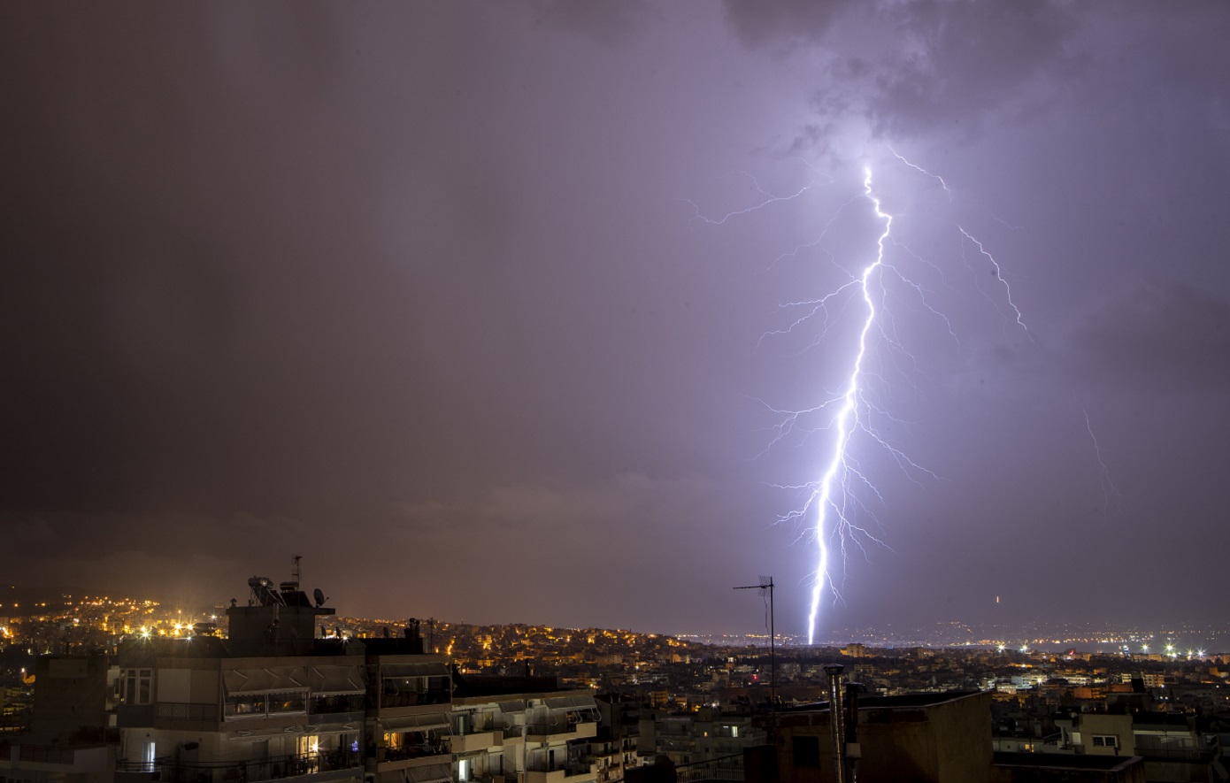 Η Υπερβολή και η Μυθοπλασία στην Κοινωνία των Μετεωρολόγων