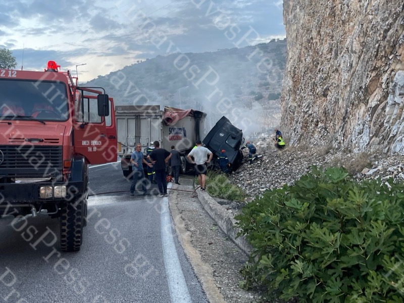 Θανατηφόρο τροχαίο με νταλίκα στην Εθνική Οδό Λάρισας Κοζάνης