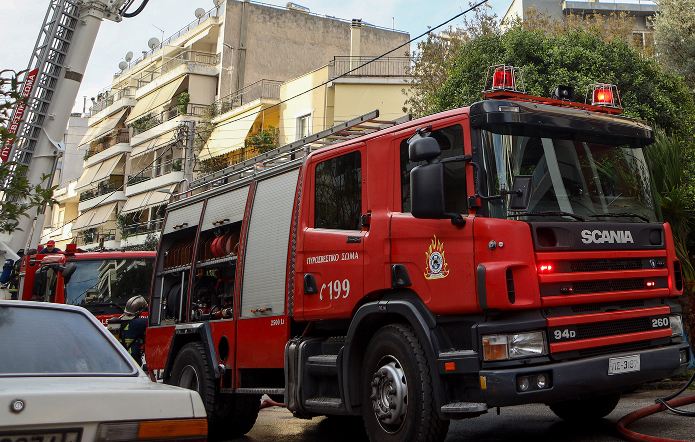 Ανατροπή στην Αθήνα με την ανακάλυψη σορού κατά την κατάσβεση φωτιάς σε διαμέρισμα